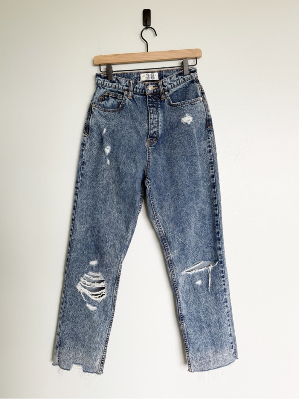 Free People x We The Free CRVY Vintage Wash Straight Distressed Jeans - Picture 1 of 7